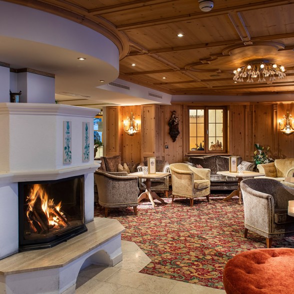 Kaminfeuer in der Lobby